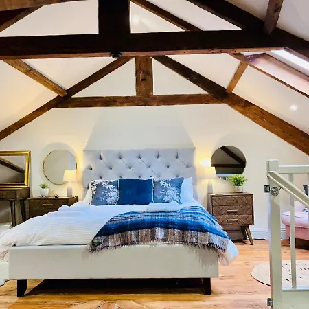Holiday home Tranquil Retreat For 6 Guests With Hot Tub Appleby-in-Westmorland