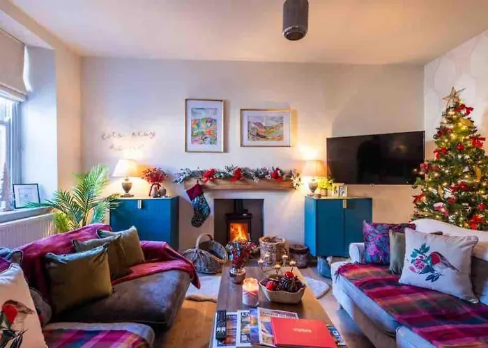 Tranquil Retreat For 6 Guests With Hot Tub Semesterbostad