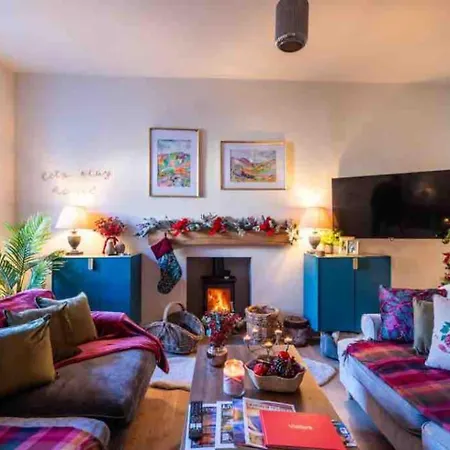 Tranquil Retreat For 6 Guests With Hot Tub Casa vacanze