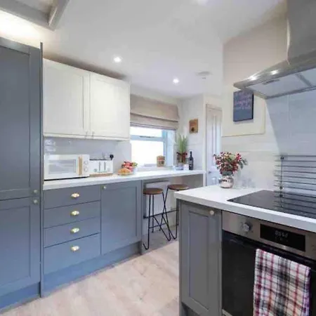 Tranquil Retreat For 6 Guests With Hot Tub Appleby-in-Westmorland