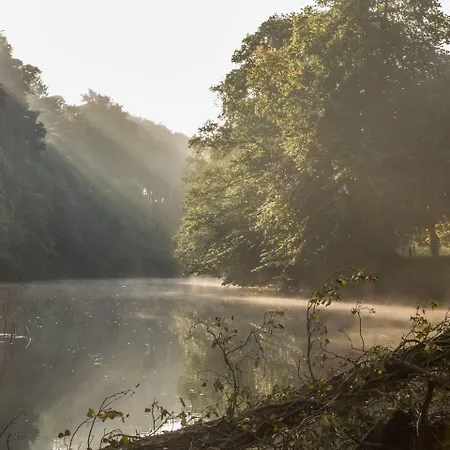 Tranquil Retreat For 6 Guests With Hot Tub Σπίτι διακοπών *