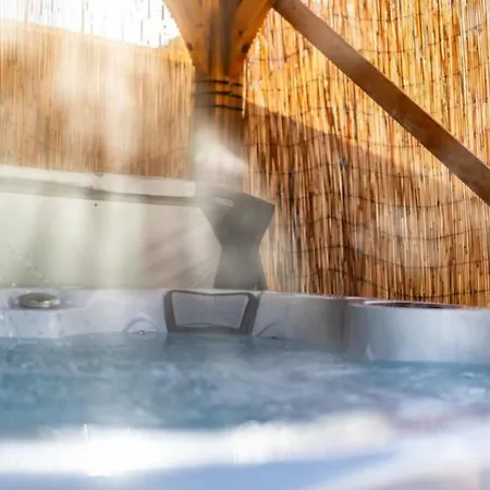 Tranquil Retreat For 6 Guests With Hot Tub Semesterbostad Appleby-in-Westmorland